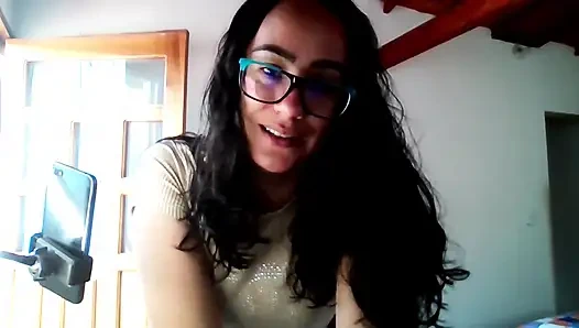 Pertama kali ngentot sama ibu tiriku