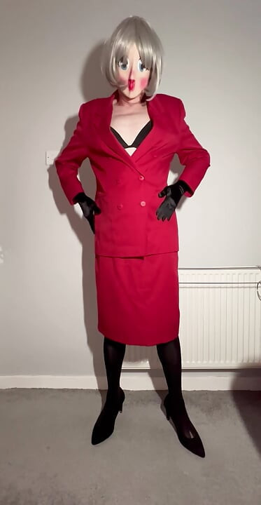 Sissy Crossdressing με κοστούμι φούστας