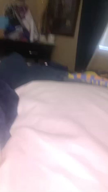 Cumming not using hands