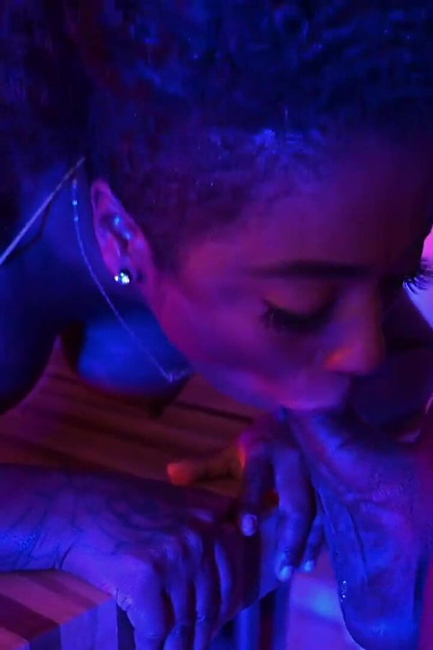 Bubble Butt Ebony Latina Gogo Fukme Gets Wined & Dined Before Getting Dicked Down in Miami