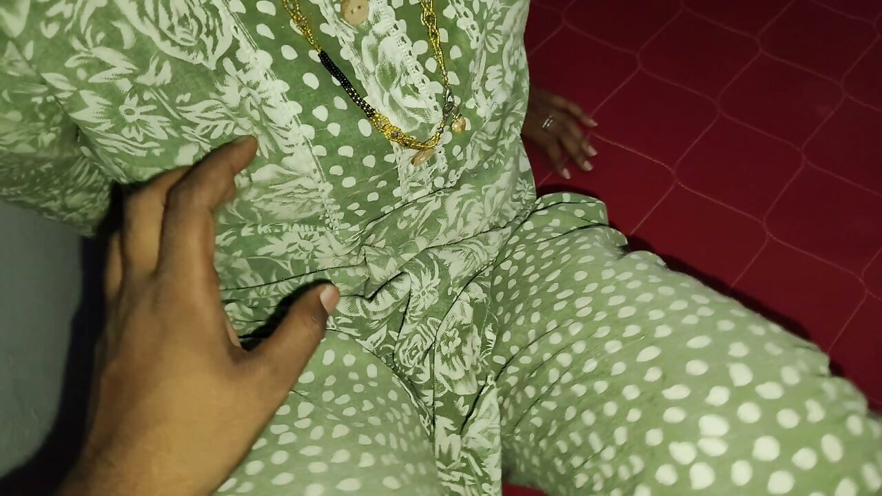 Chị dâu desi địt mạnh tư thế truyền thống
