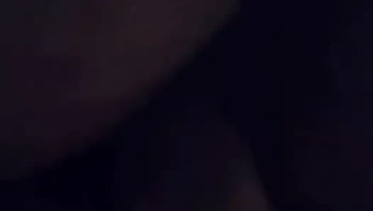 Мы пошли на вечеринку, и Riva не носила нижнее белье, и в итоге мы оказались в одной из комнат