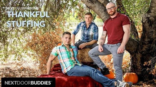 NextDoorbuddies - Markie More и Justin Matthews наполняют друг друга