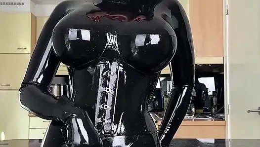A Regular Day in My Rubber Life