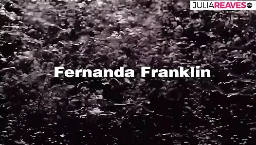 Pecandu bercinta menjadi sangat basah selama seks anal