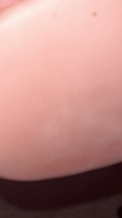 Tonton aku membelai dan muncrat di mainan seks ini (versi pendek)