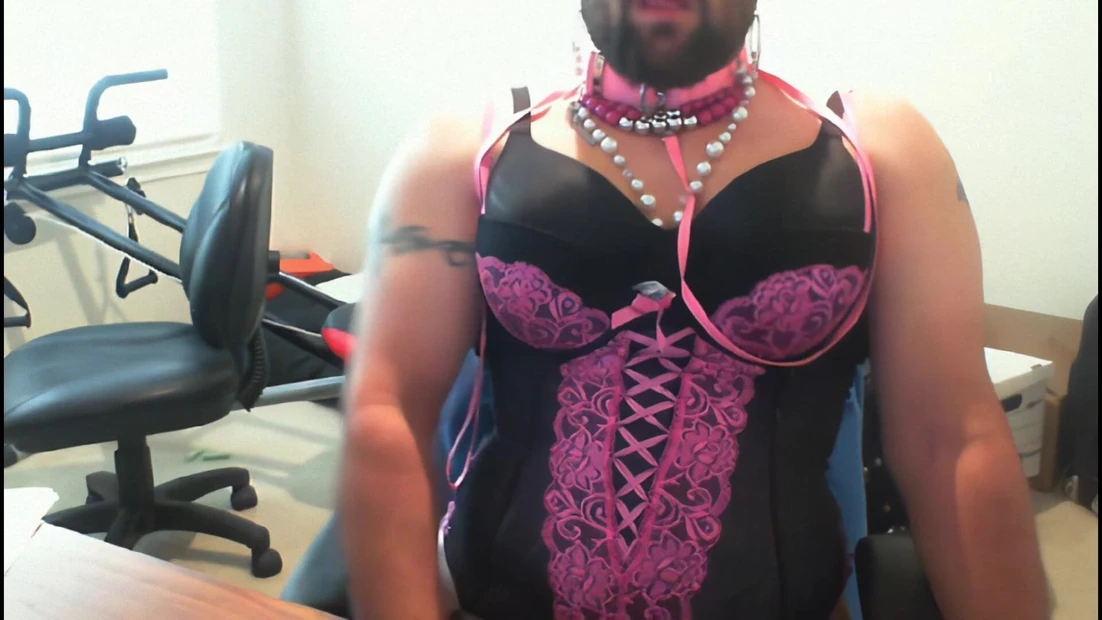 I'm a sissy faggot cum slut