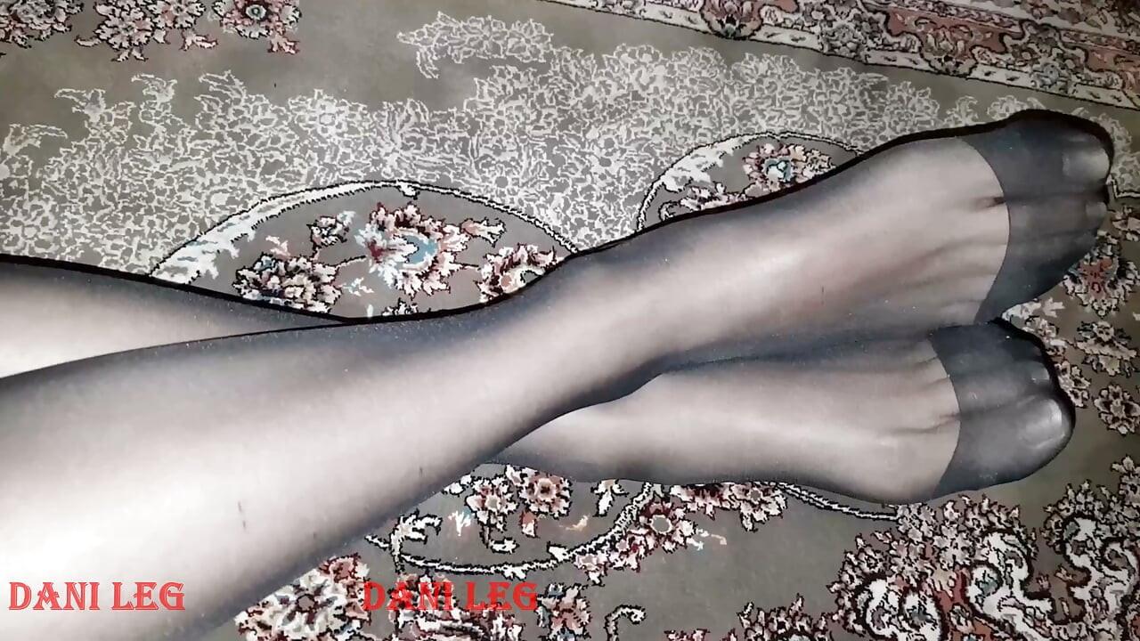 Dani Leg Black Pantyhose Cumshut