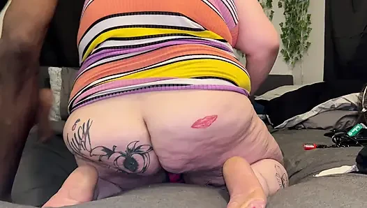 Big Booty Getting Fucked in Backseat