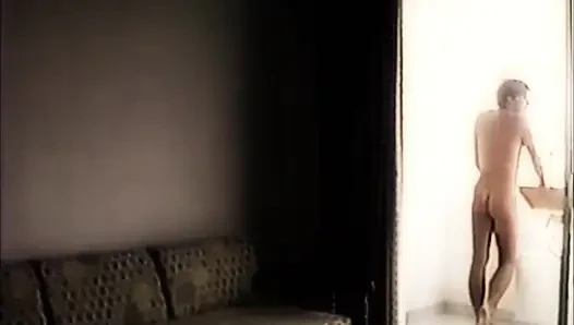 Aku bugil di video tua yang kutemukan