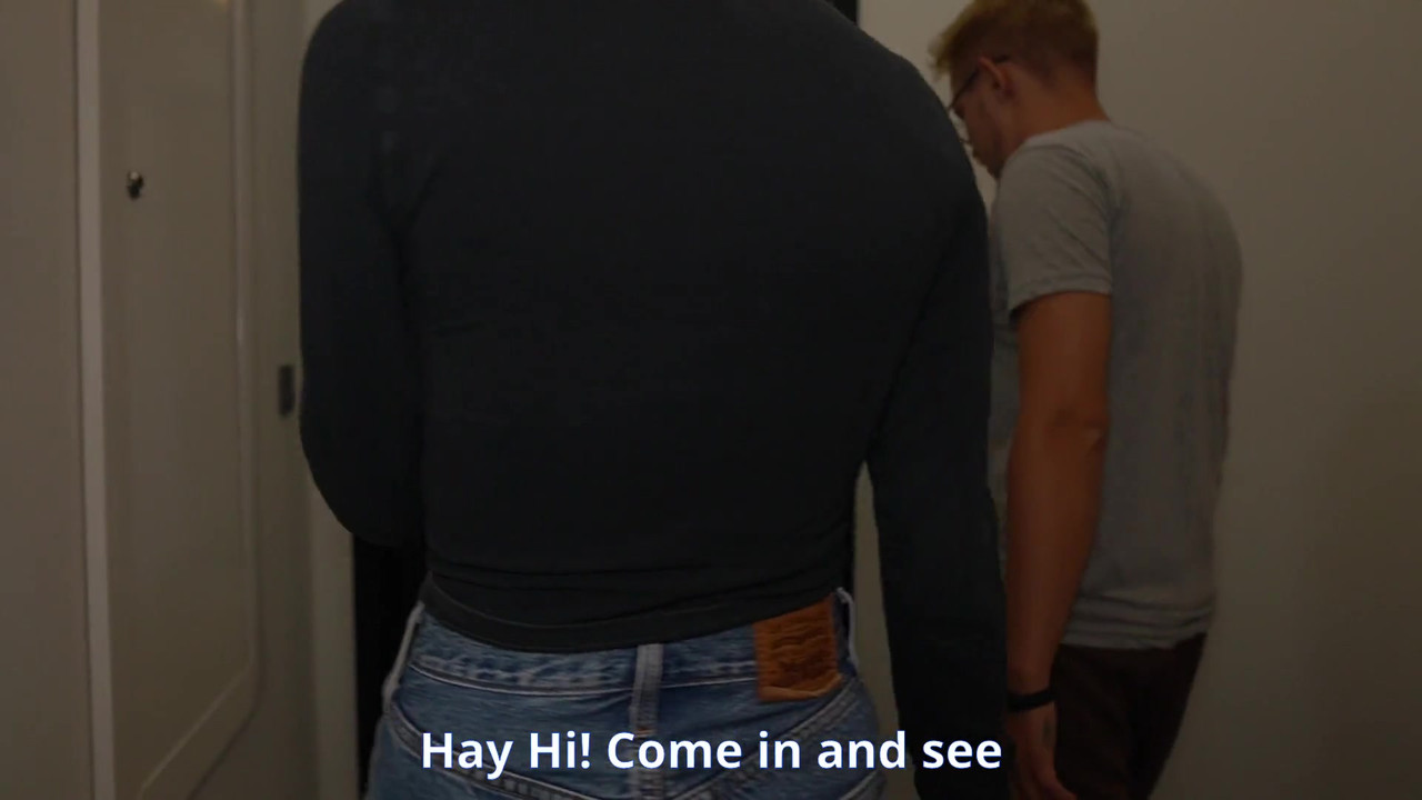 戴绿帽子的丈夫看着他的妻子从后面被操！