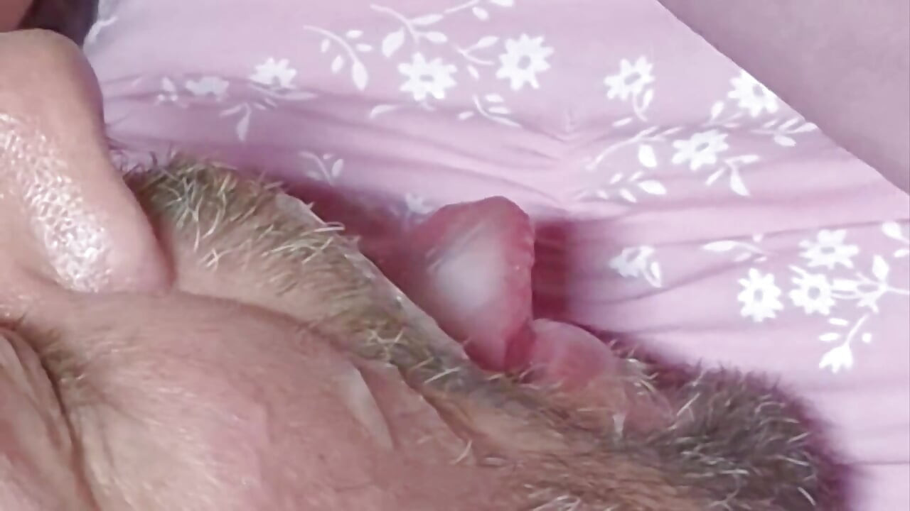 I Love Swallowing My Cum with Hard Dildo in My Ass