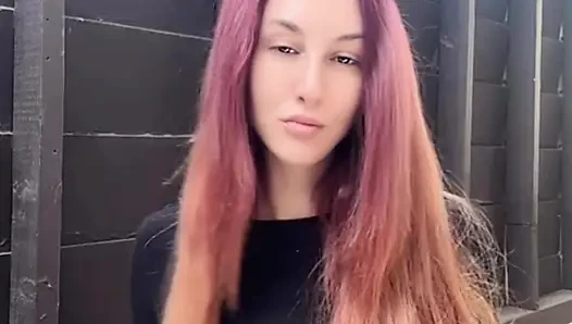 İtalyan büyük memeli orta yaşlı seksi kadın artemisia açık havada uzun saç fetişi
