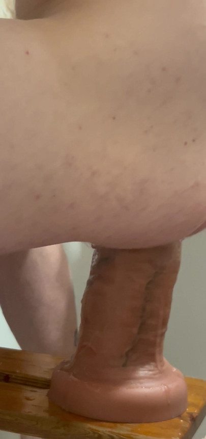 Melatih Dildo Ukuran Raksasa