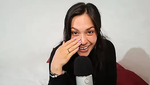 Asmr kiss, kulaklarını ısırıyor ve okşuyor