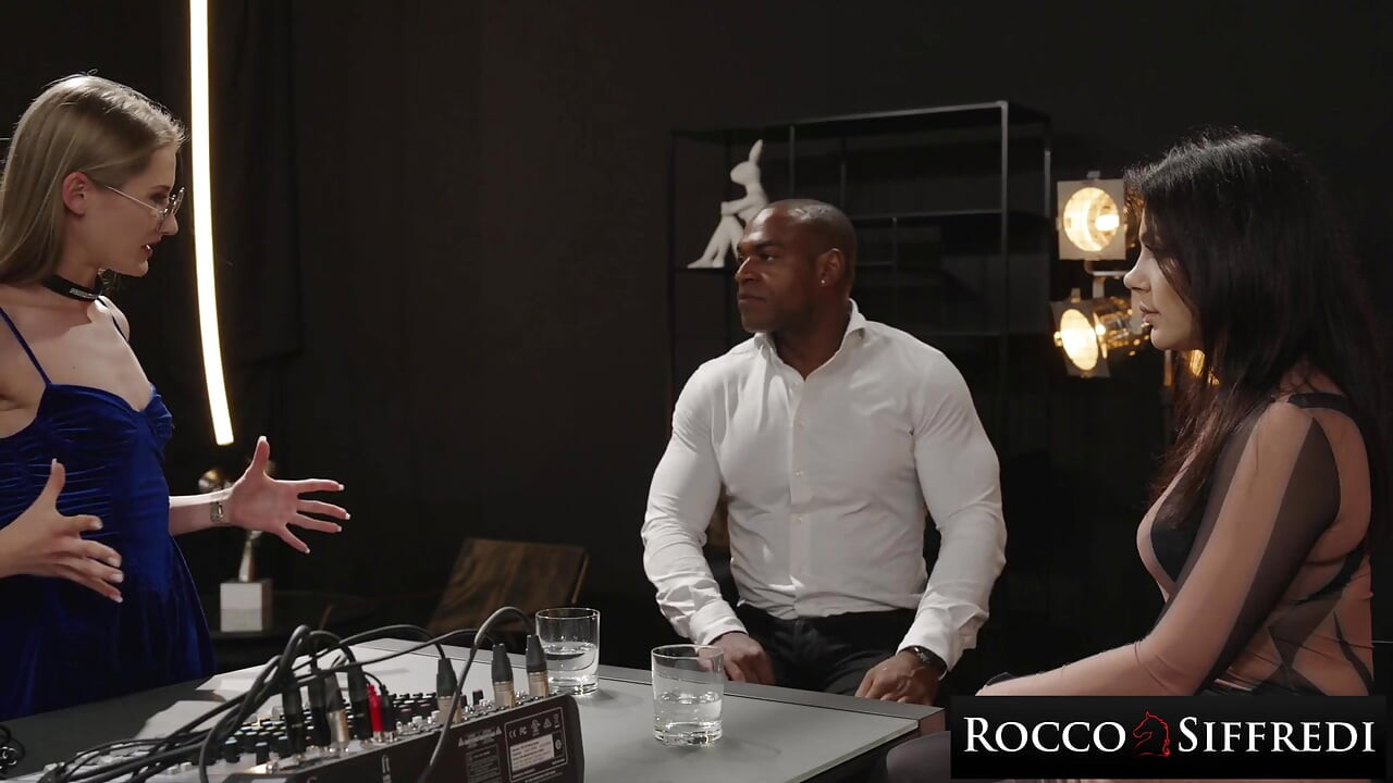 ROCCO SIFFREDI - Latina Valentina Nappi & Blondie Tiffany Tatum Dela MONSTER KUK