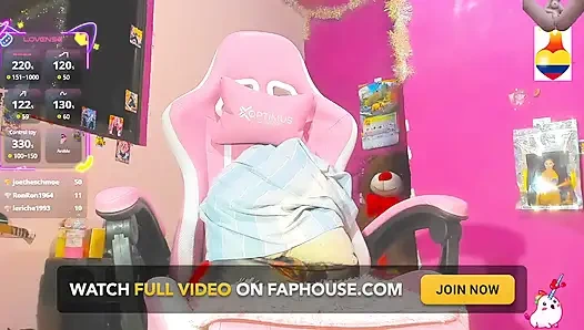 Delicius Purpure Baby Girl Fisting Deep Nd Squirt Alot Dadd