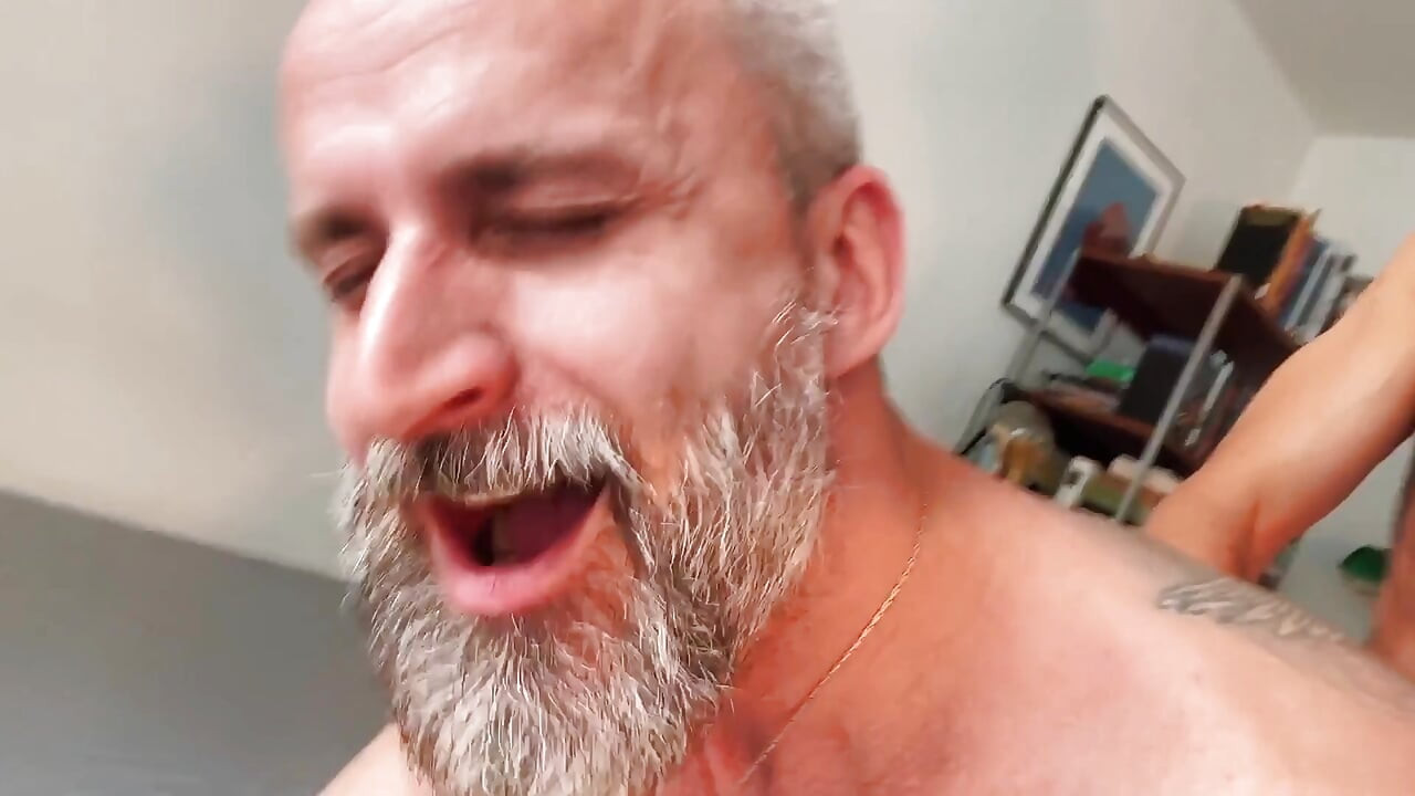 Raw Fuck with Hot Hunk