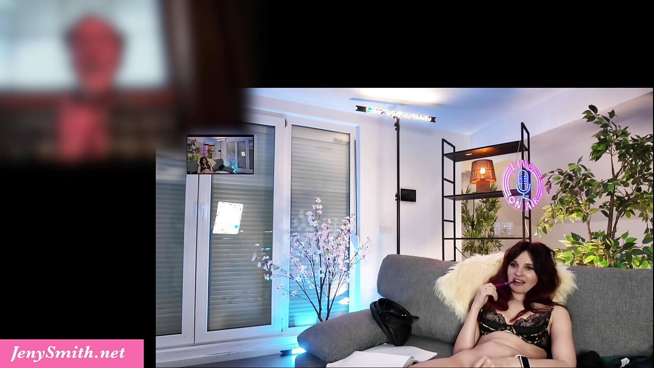 Η καυτή MILF Jeny Smith προσέλαβε έναν δάσκαλο για να εξασκήσει τα αγγλικά της, αλλά κατέληξε να αυνανίζεται μπροστά του στην κάμερα!