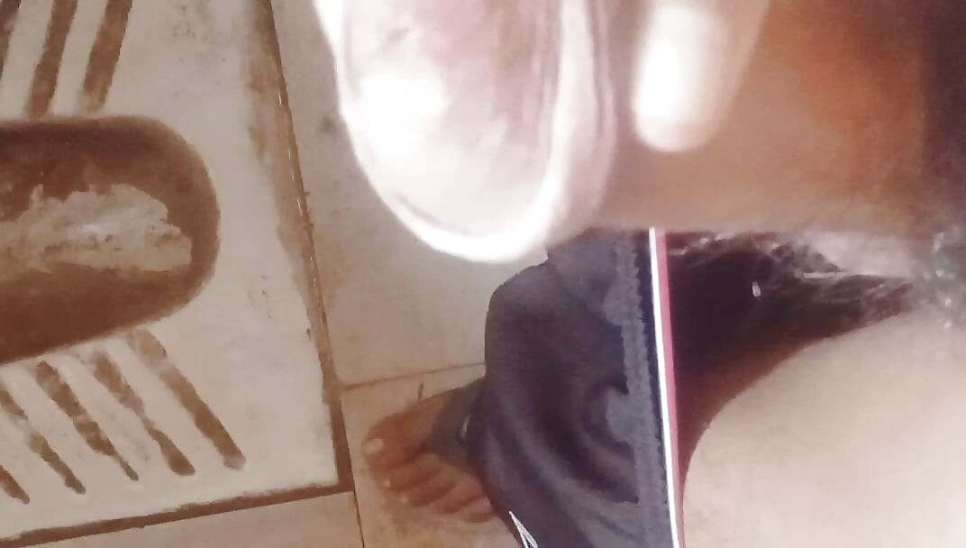 Hastmaithun in bathroom