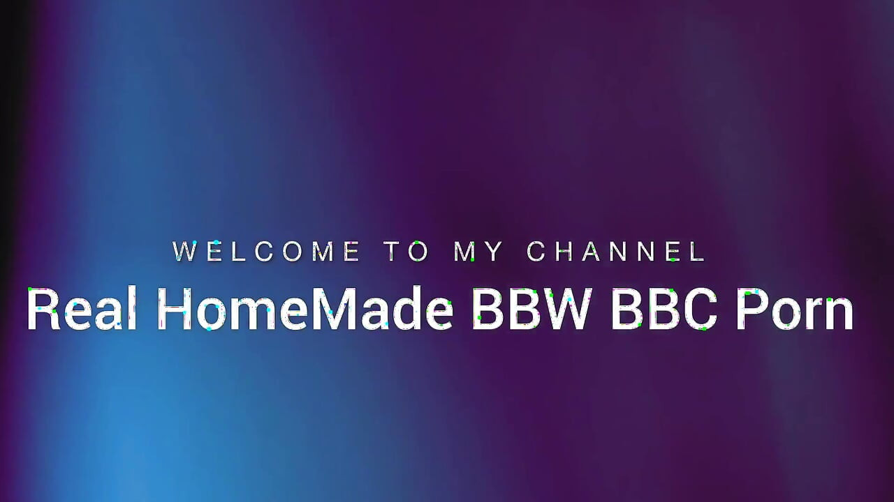 Voorovergebogen Nata4sex spreidde zich uit en likte mijn kont