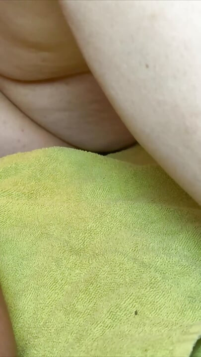刺穿阿爾貝蒂娜王子和陰唇