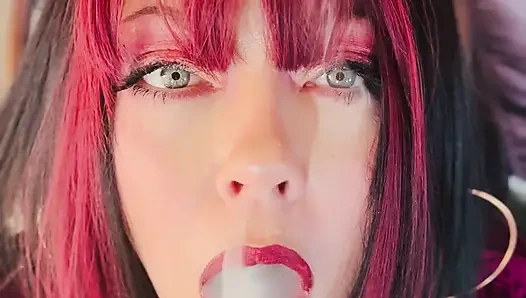 Kadife ve sigara! Tina Snua chain sigara içiyor 2 mantar 100 sigara - sürüklenen omi ome snap sigara içeni içine alıyor