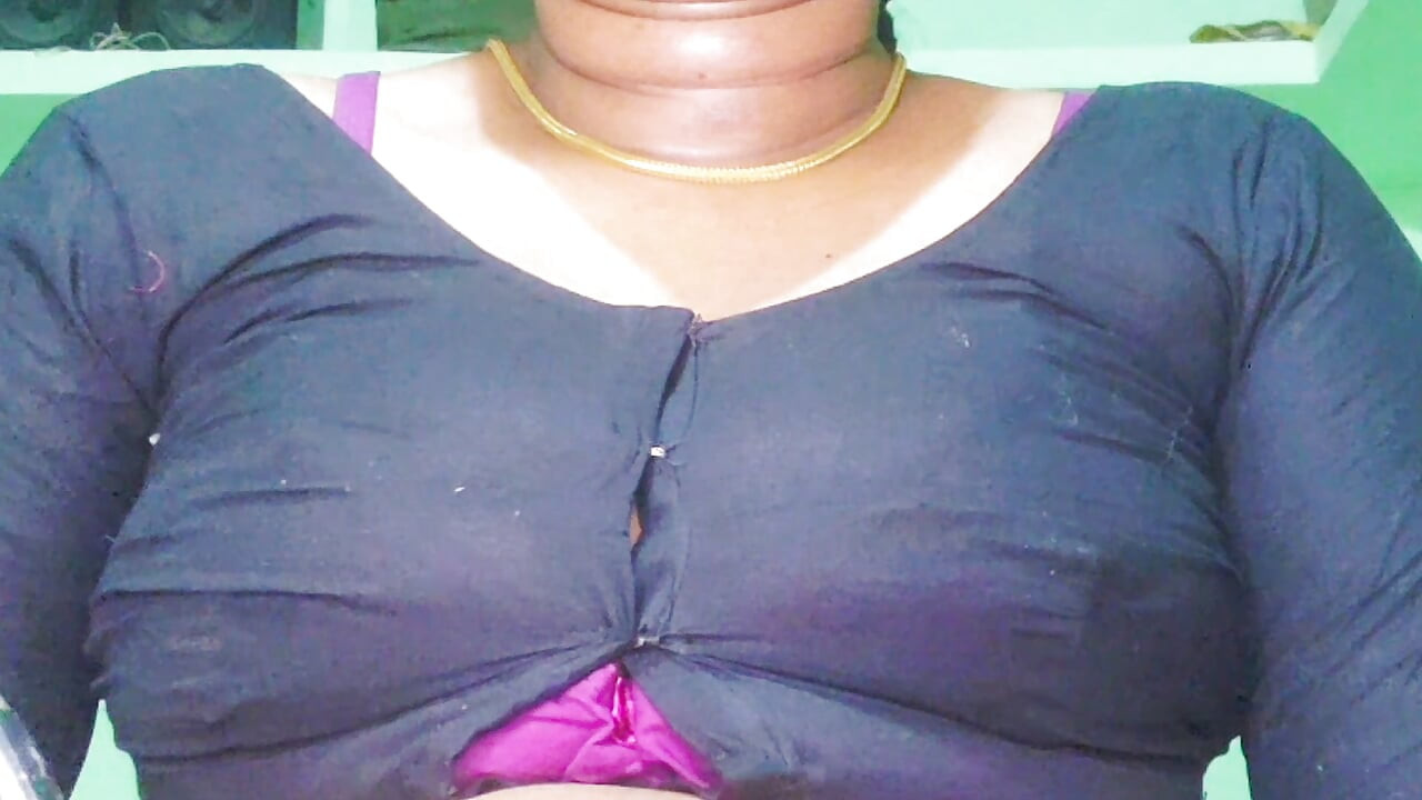 Indian aunty scared after seeing big dick husband