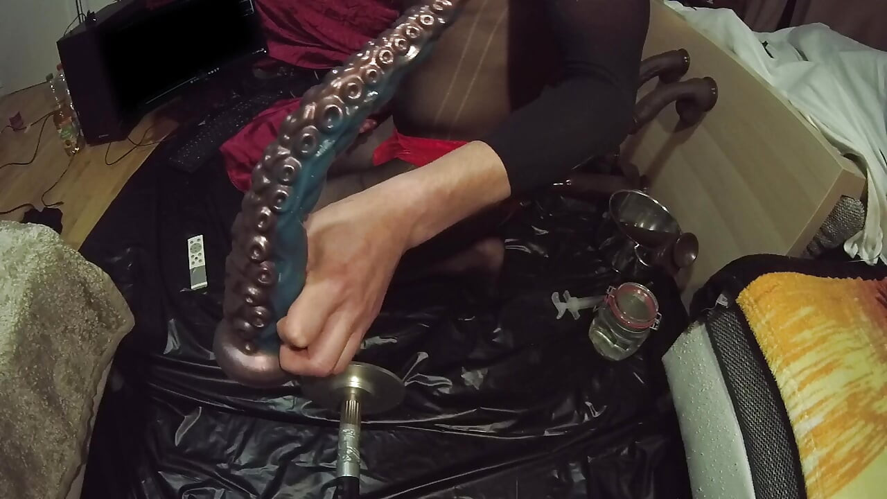 Spandexfemboy - Dio 1: Analno Uništenje Tangica i Analna Igra