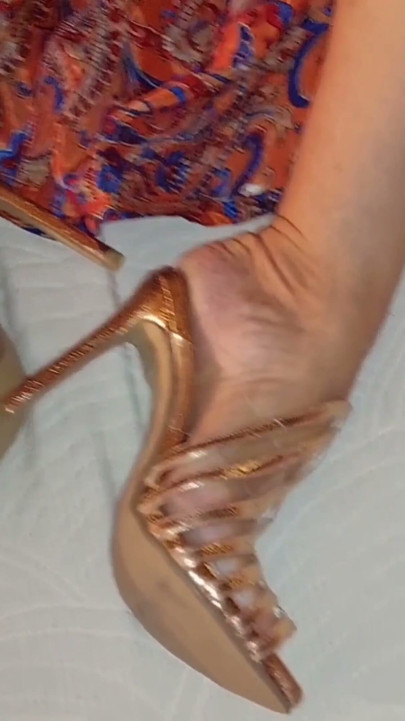 Selena's small beautiful feet in heels posing and worship | Clip 1