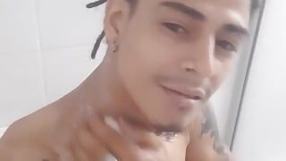 Ragazzi colombiani twink scena di doccia