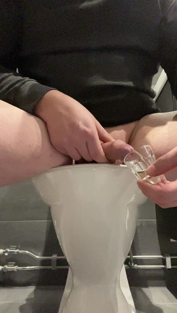 Drinking my own piss for the first time!