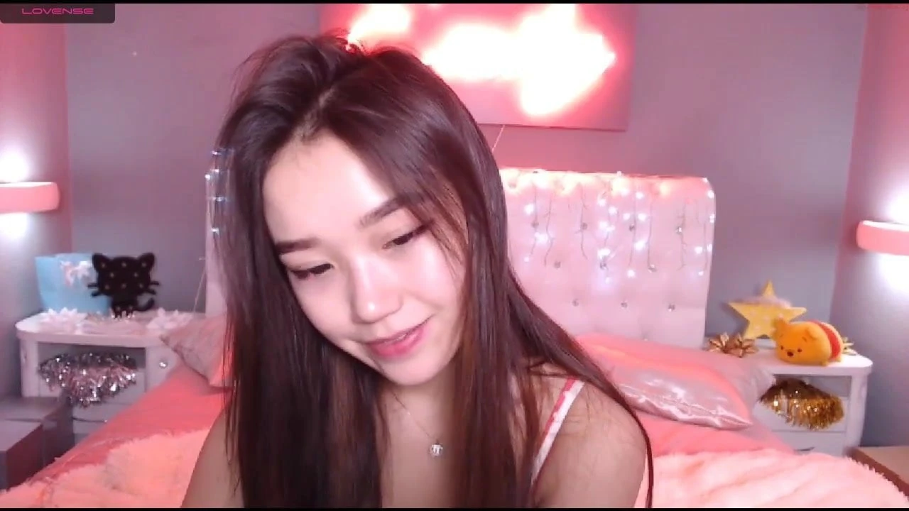 Sweet anime webcam girl masturbates in bedroom