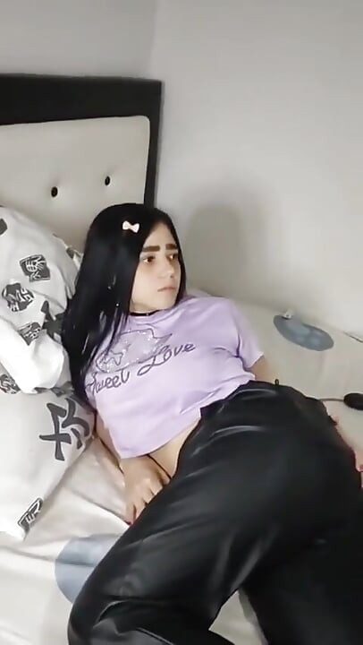 Cute and Beautiful Shy Girl Makes First Porn