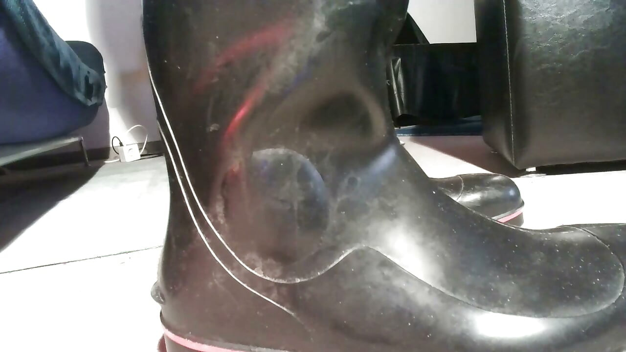 Nasty Bootlover Bessy