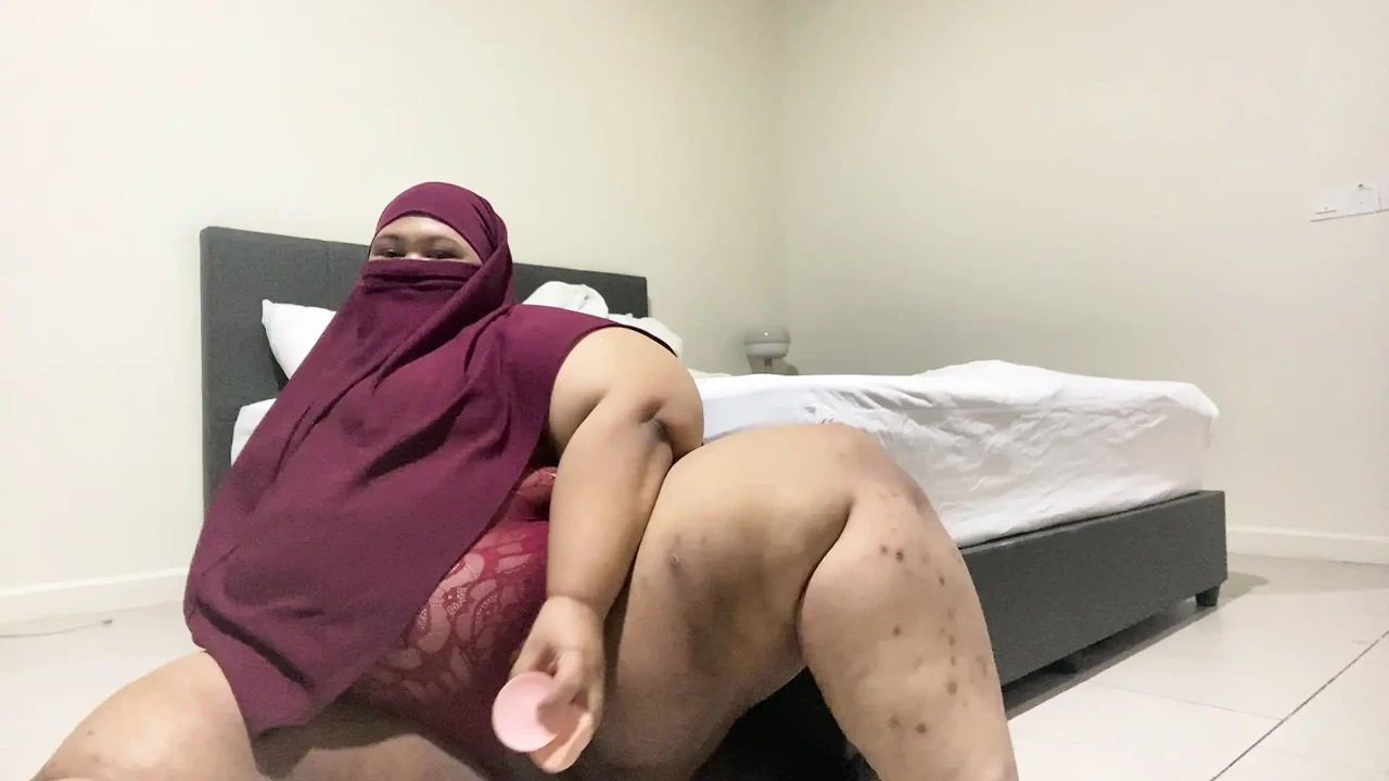 Muslim hijabi sex slave