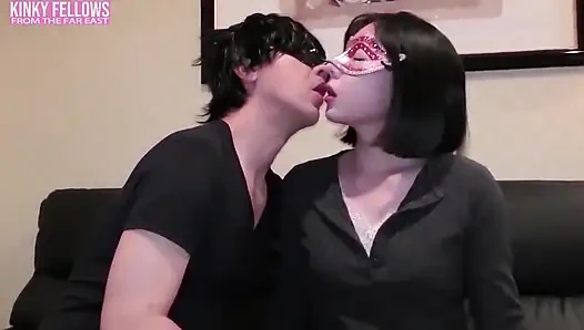 Istri muda yang rumit, dengan syarat tidak ada yang bertanya terlalu dalam pada keadaannya