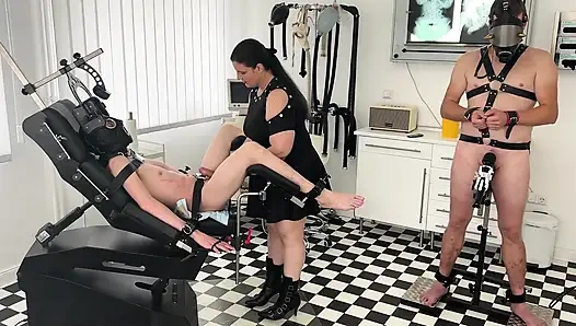 Fetish Lofts sklavenklinik - MILF behandelt 2 sklaven harte teile 3-4 BDSM Medizinische untersuchung & Spielzeug qual!
