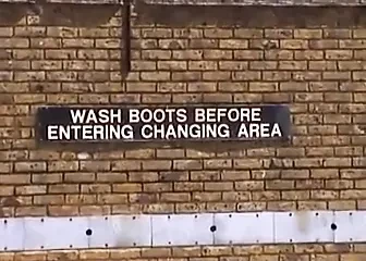 イギリスのサッカー若者
