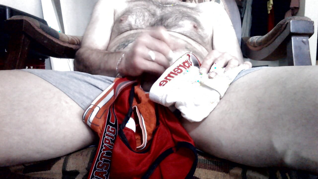 Excellent hairy Italian masturbator cumshot in underwear
