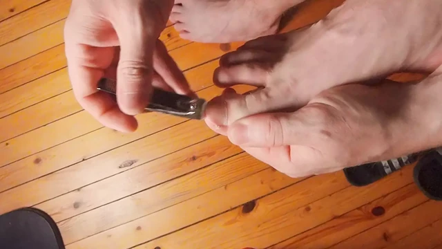 Foot and hand Nail trim
