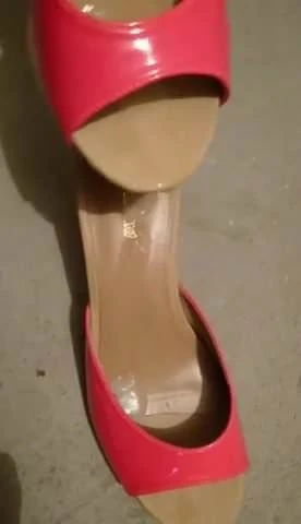Schuhe anderem ausgeliehen