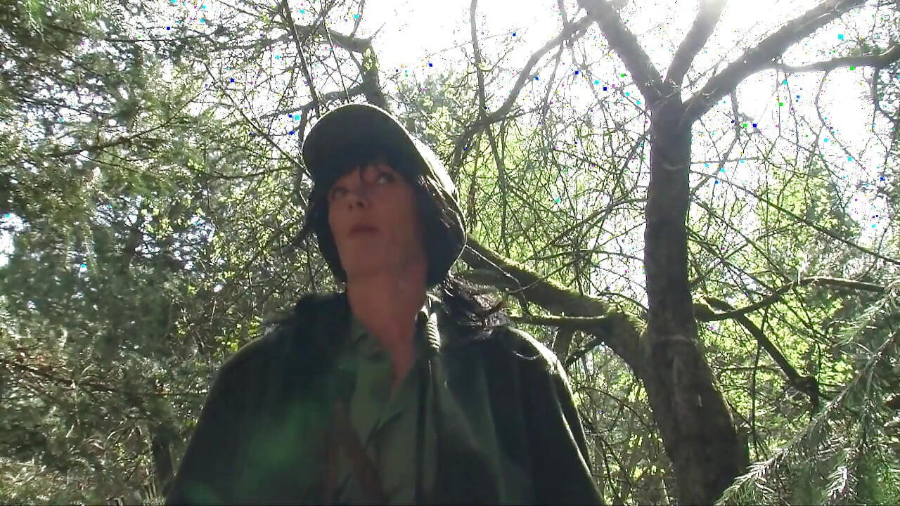 Povești sexuale sălbatice din pădure!