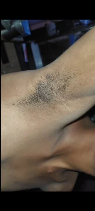Teen insert banana in pussy