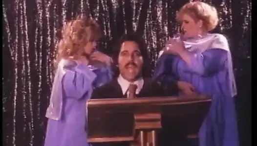 Ron Jeremy в тройничке