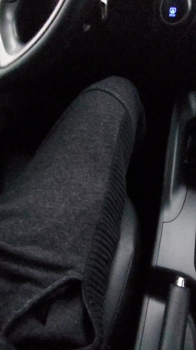 Amateur MILF gives a handjob to a taxi driver and teases him in the car, in public | Clip 1