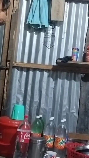 Epski trenutak iz "Žena se stvarno ekstremno s dečkom Kod kuće kuhanjem seksa"