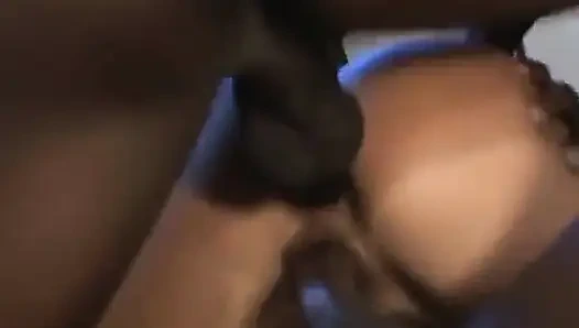 Белая женушка: межрасовый тройничок для блондинки W