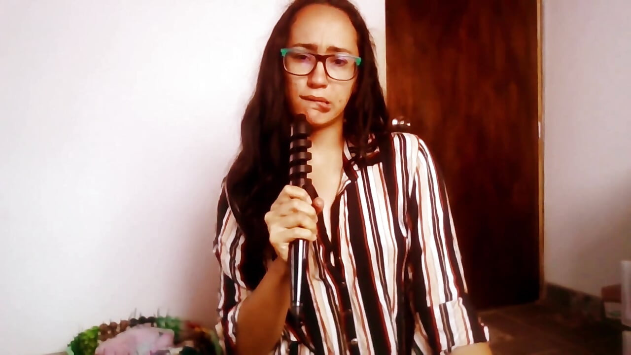 Phóng viên hứng tình làm cho bạn một báo cáo về tình dục joi