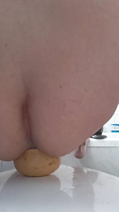 贪得无厌的无法停止吞下10-12个厚实的丁瓜，太美味了！